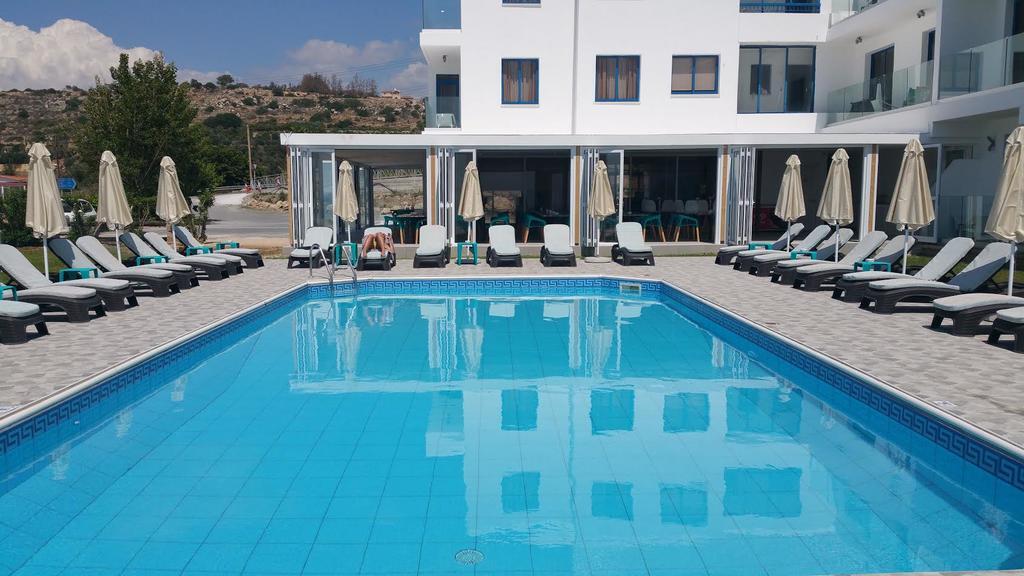 Marica'S Boutique Hotel Kissonerga Buitenkant foto